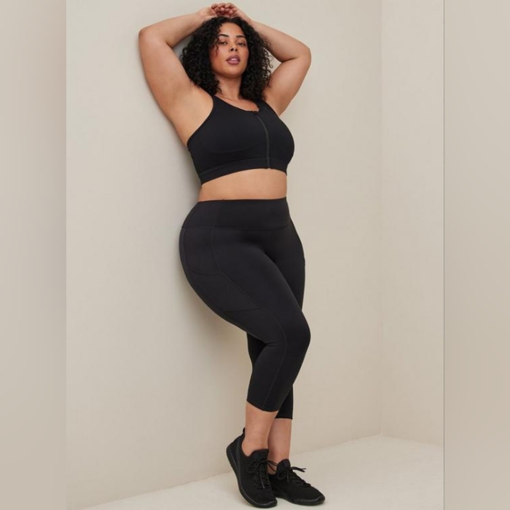 Performance Core Crop Active Legging With Side Po… - image 2